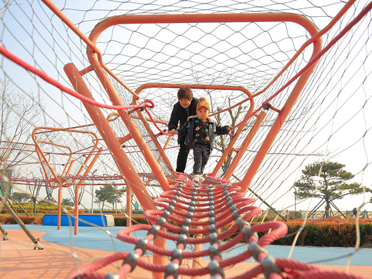 Spielplatz-Pyramiden-kletterndes Nettospinnen-Netz für Kinderdas klettern